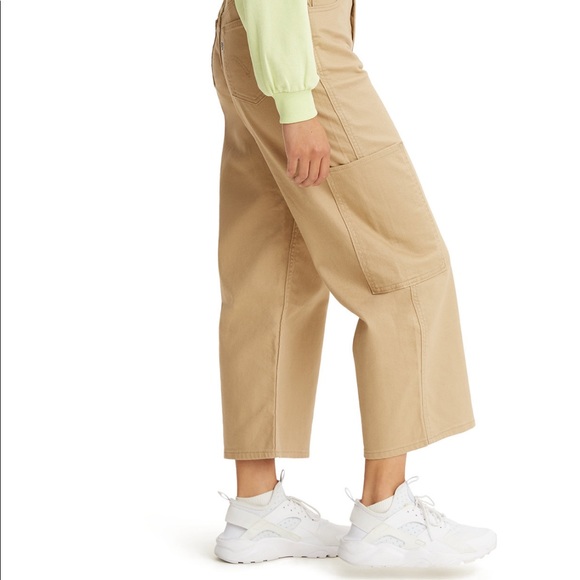 Levis Womens Highwaist Wideleg Cropped 